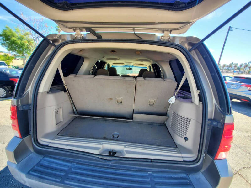 2003 Ford Expedition XLT