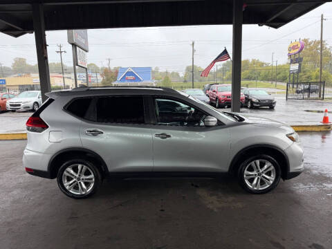 2017 Nissan Rogue SV