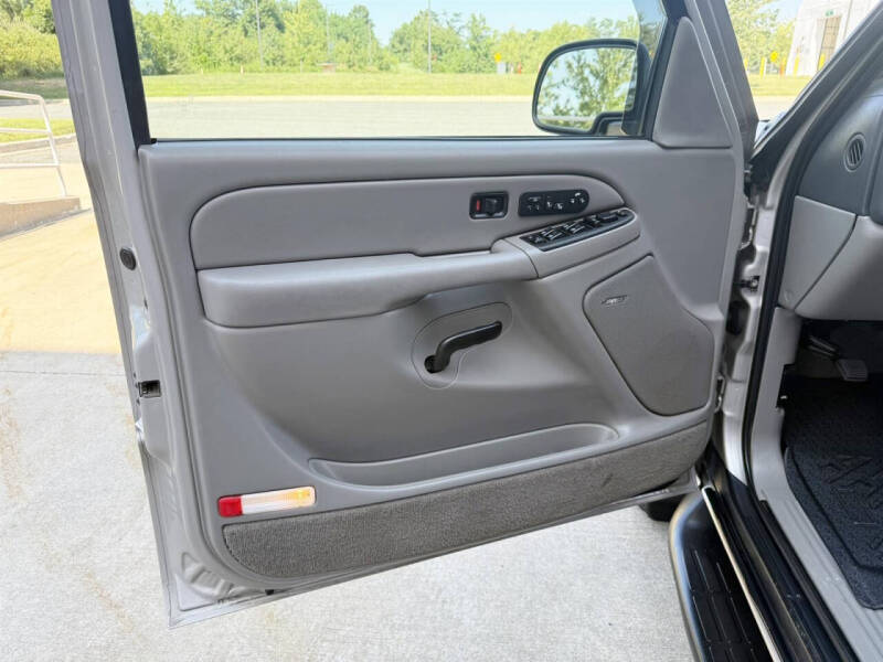 2004 GMC Yukon XL 1500 SLT