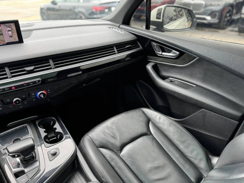 2017 Audi Q7 2.0T quattro Premium Plus