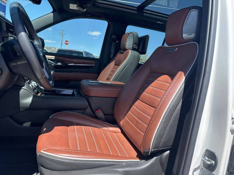 2023 GMC Yukon Denali Ultimate