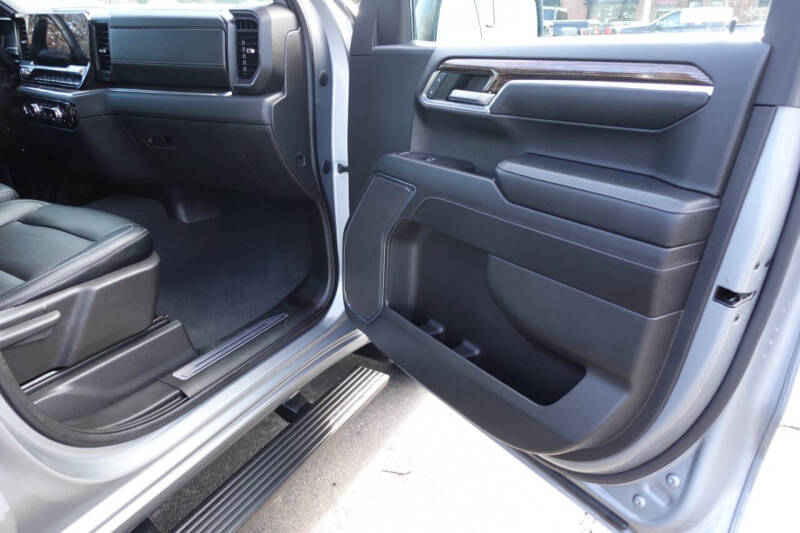 2023 GMC Sierra 1500 Elevation Standard