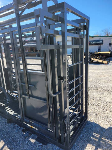 2025 Cattleman Manual w/Solid Floor