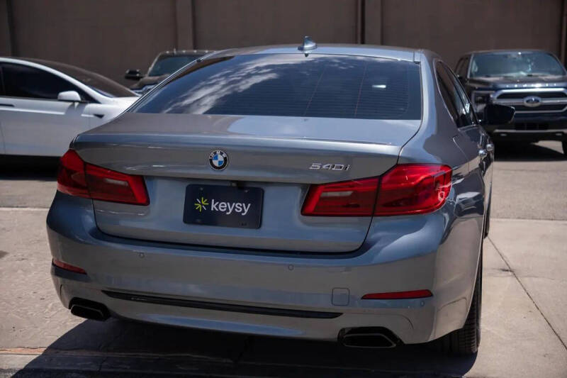 2018 BMW 5 Series 540i