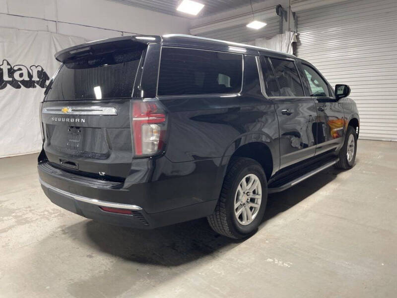 2024 Chevrolet Suburban LT