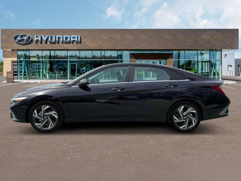 2025 Hyundai Elantra Hybrid Limited