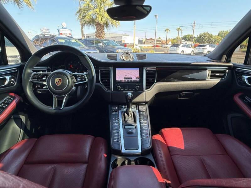 2018 Porsche Macan GTS
