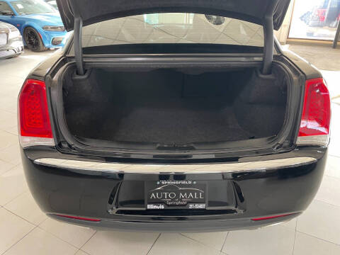 2018 Chrysler 300 Touring