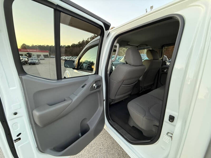 2019 Nissan Frontier SV