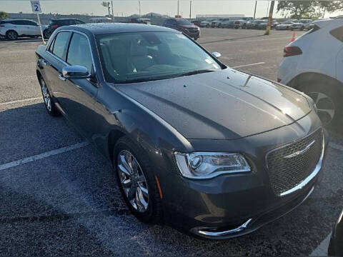 2018 Chrysler 300