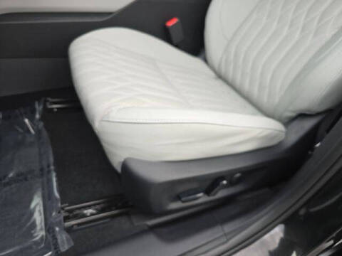 2025 Mitsubishi Outlander SEL Platinum Edition