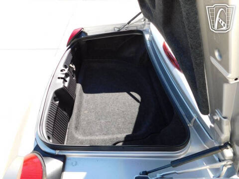 2004 Ford Thunderbird Deluxe