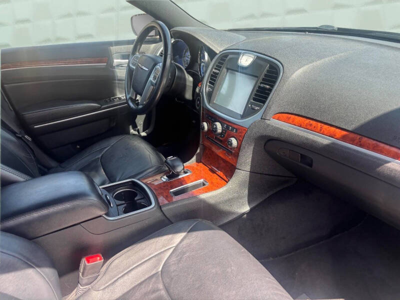2014 Chrysler 300