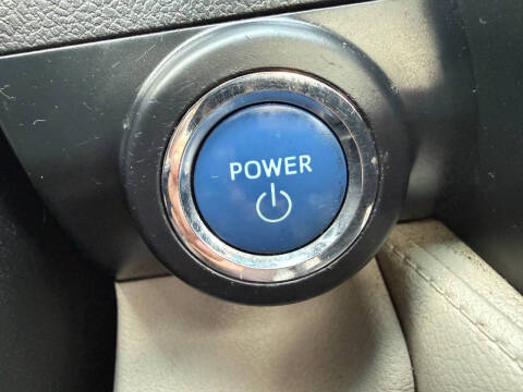 2012 Toyota Camry Hybrid XLE