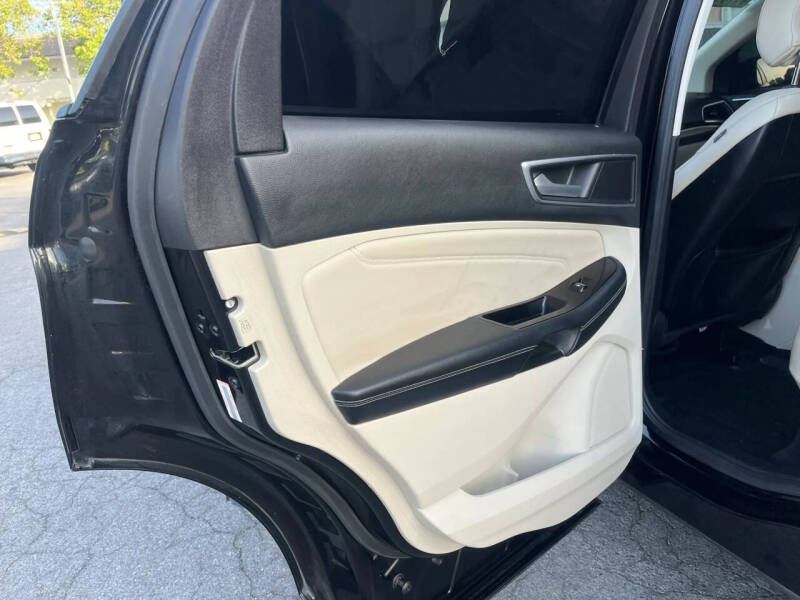 2016 Ford Edge Titanium