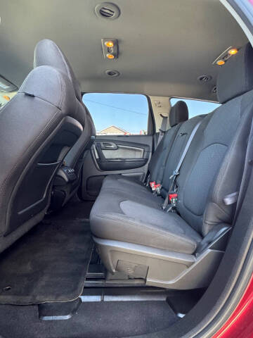 2011 Chevrolet Traverse LT