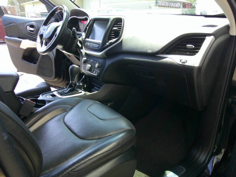 2018 Jeep Cherokee Overland