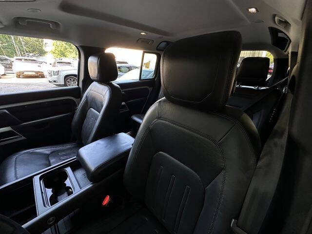 2020 Land Rover Defender 110 SE