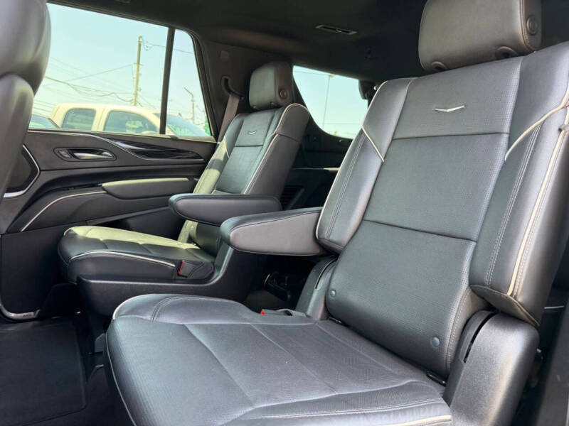 2022 Cadillac Escalade Sport