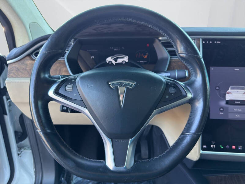 2016 Tesla Model X 90D