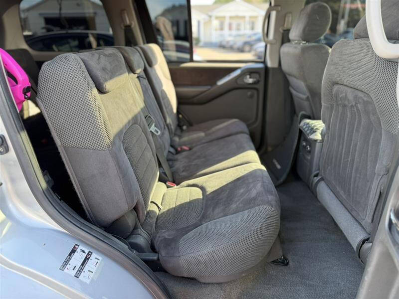 2008 Nissan Pathfinder SE