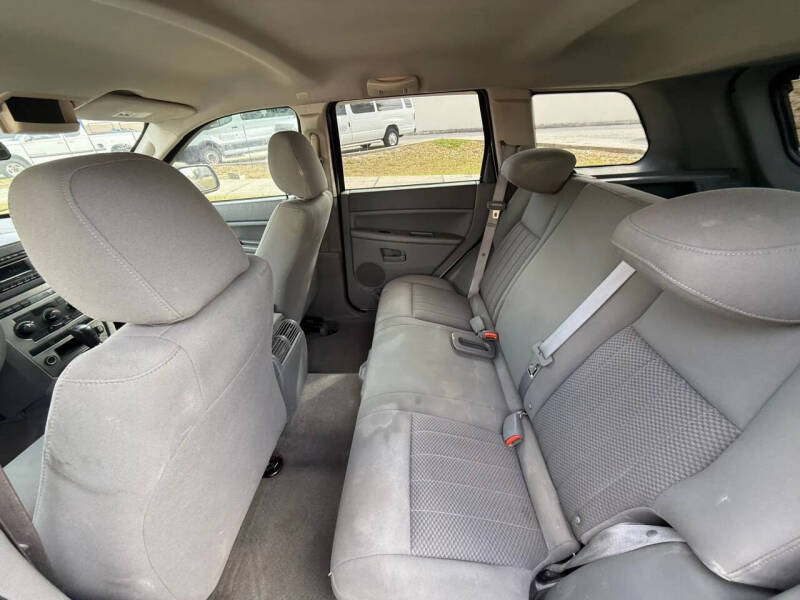 2006 Jeep Grand Cherokee Laredo