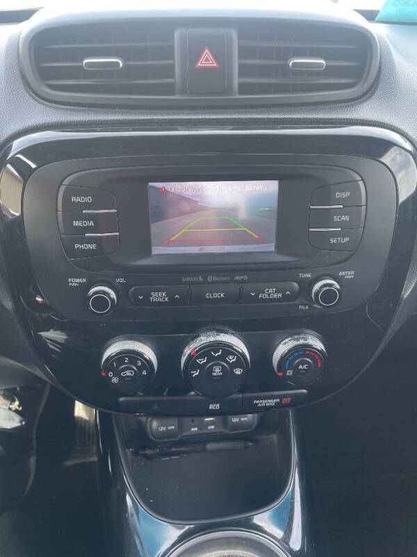 2016 Kia Soul +