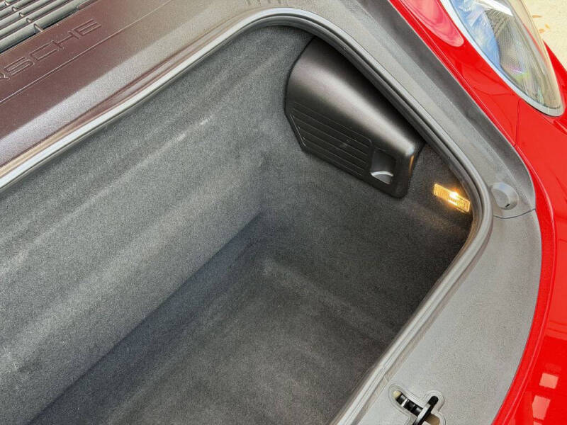 2018 Porsche 911 Carrera GTS