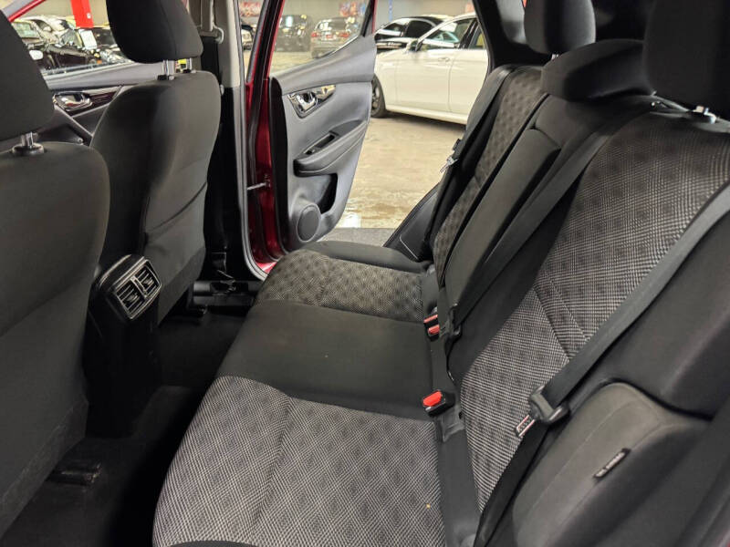 2021 Nissan Rogue Sport SV