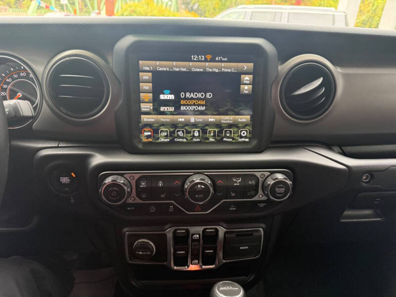 2021 Jeep Gladiator Sport