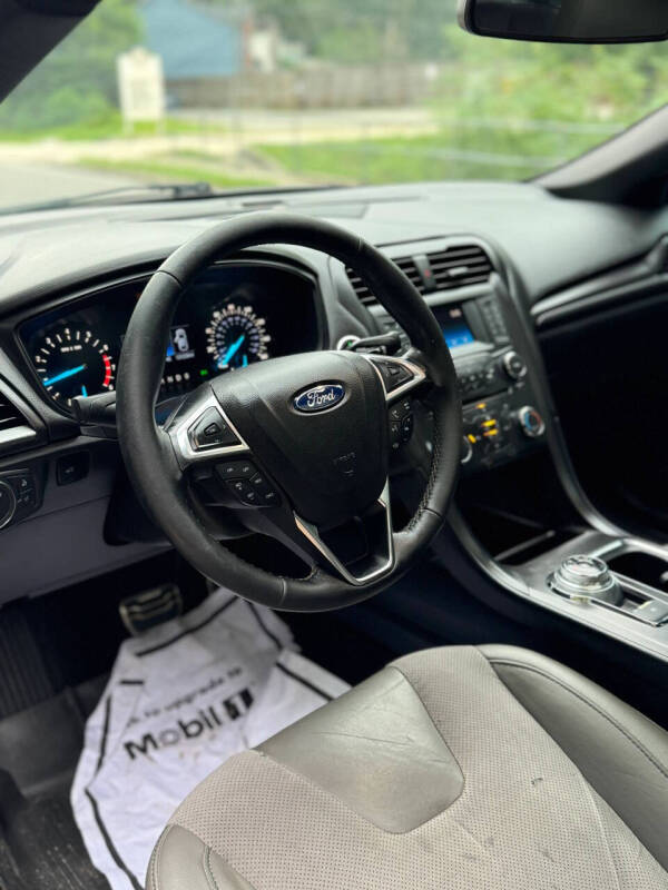 2017 Ford Fusion V6 Sport