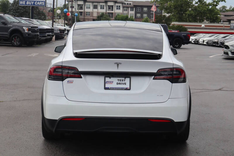 2022 Tesla Model X Plaid