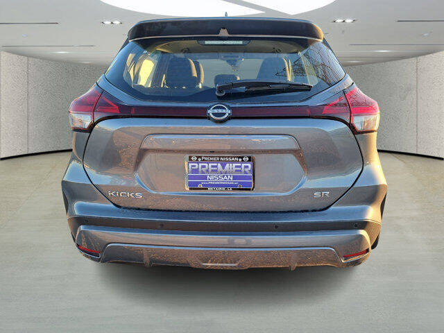 2024 Nissan Kicks SR