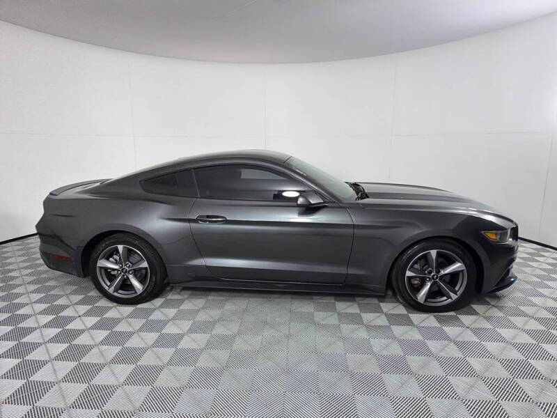 2015 Ford Mustang V6