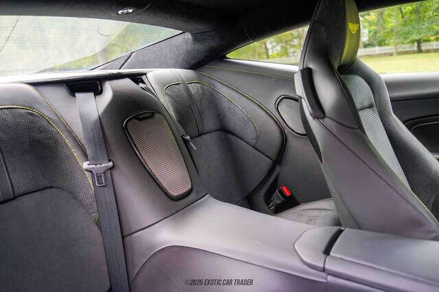 2025 Aston Martin DB12 V8