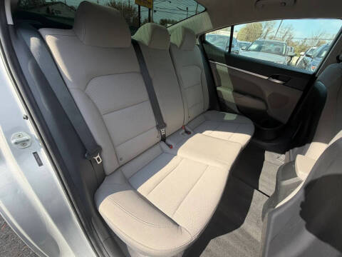 2019 Hyundai Elantra