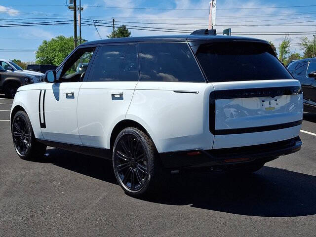 2026 Land Rover Range Rover P530 SE