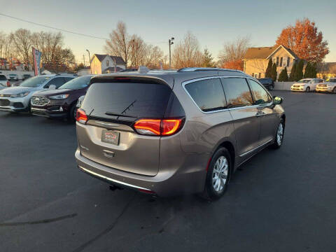 2018 Chrysler Pacifica Touring L Plus