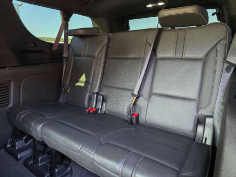 2021 Chevrolet Suburban RST