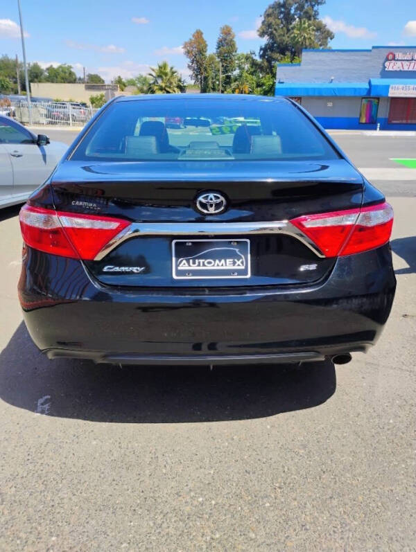 2016 Toyota Camry SE
