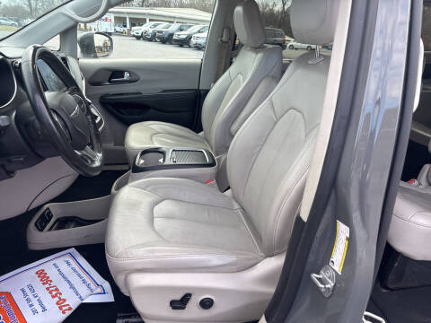 2021 Chrysler Pacifica Touring L