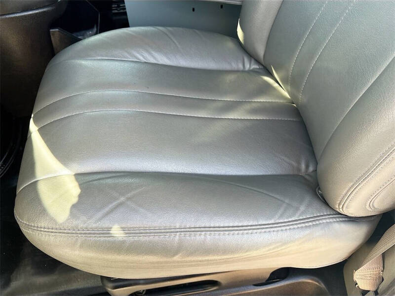 2024 Chevrolet Express 3500