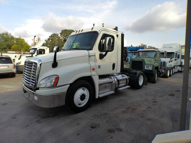 2016 Freightliner Cascadia