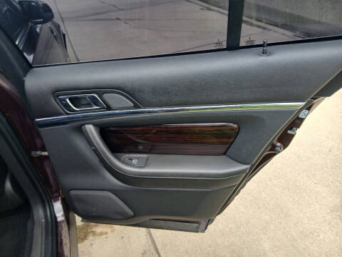 2011 Lincoln MKS
