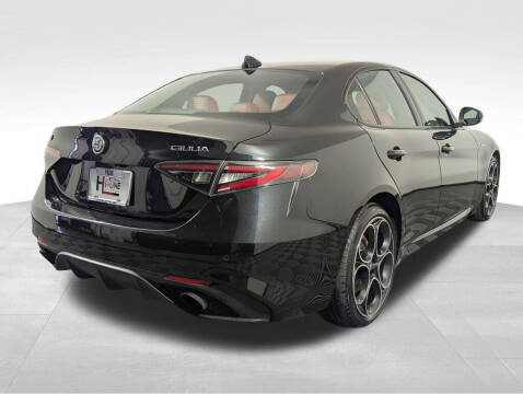 2024 Alfa Romeo Giulia Veloce