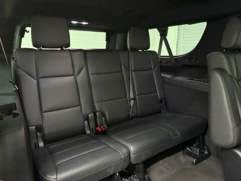 2023 Cadillac Escalade ESV Luxury