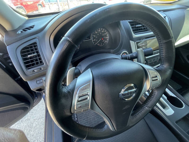 2016 Nissan Altima 2.5 SR