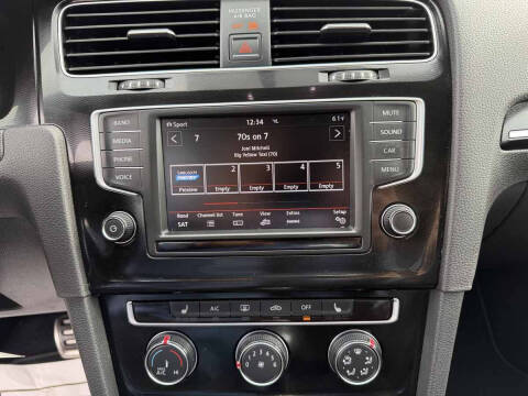 2016 Volkswagen Golf GTI SE