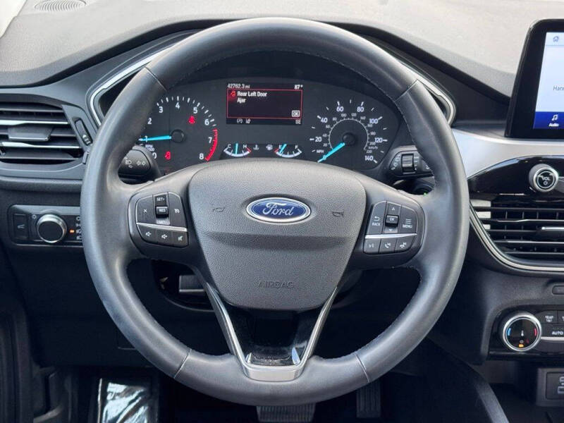 2022 Ford Escape SE