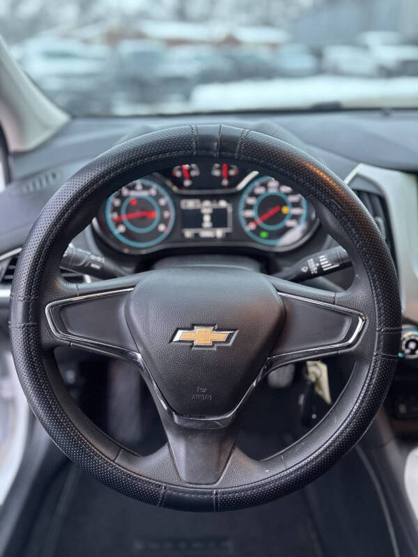 2018 Chevrolet Cruze LS Manual